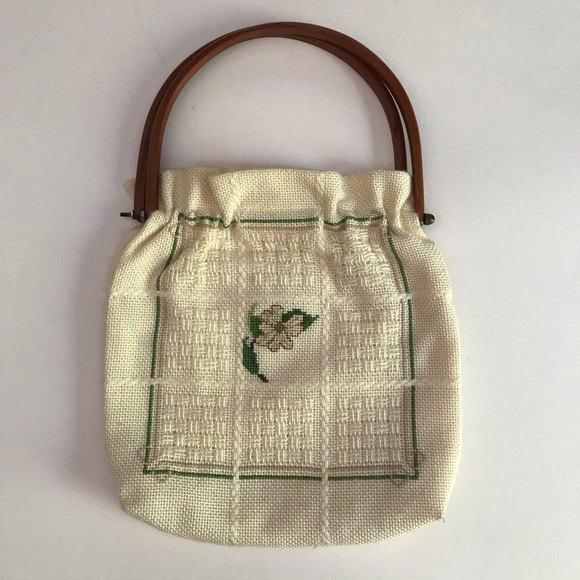 Vintage Custom Made by Cloverly Cottage Cross Stitch Cream Handbag Floral Lined - Picture 1 of 9